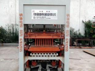 FT4-15型全自動免燒磚機(jī) 福泰路橋引領(lǐng)小型免燒磚設(shè)備革新